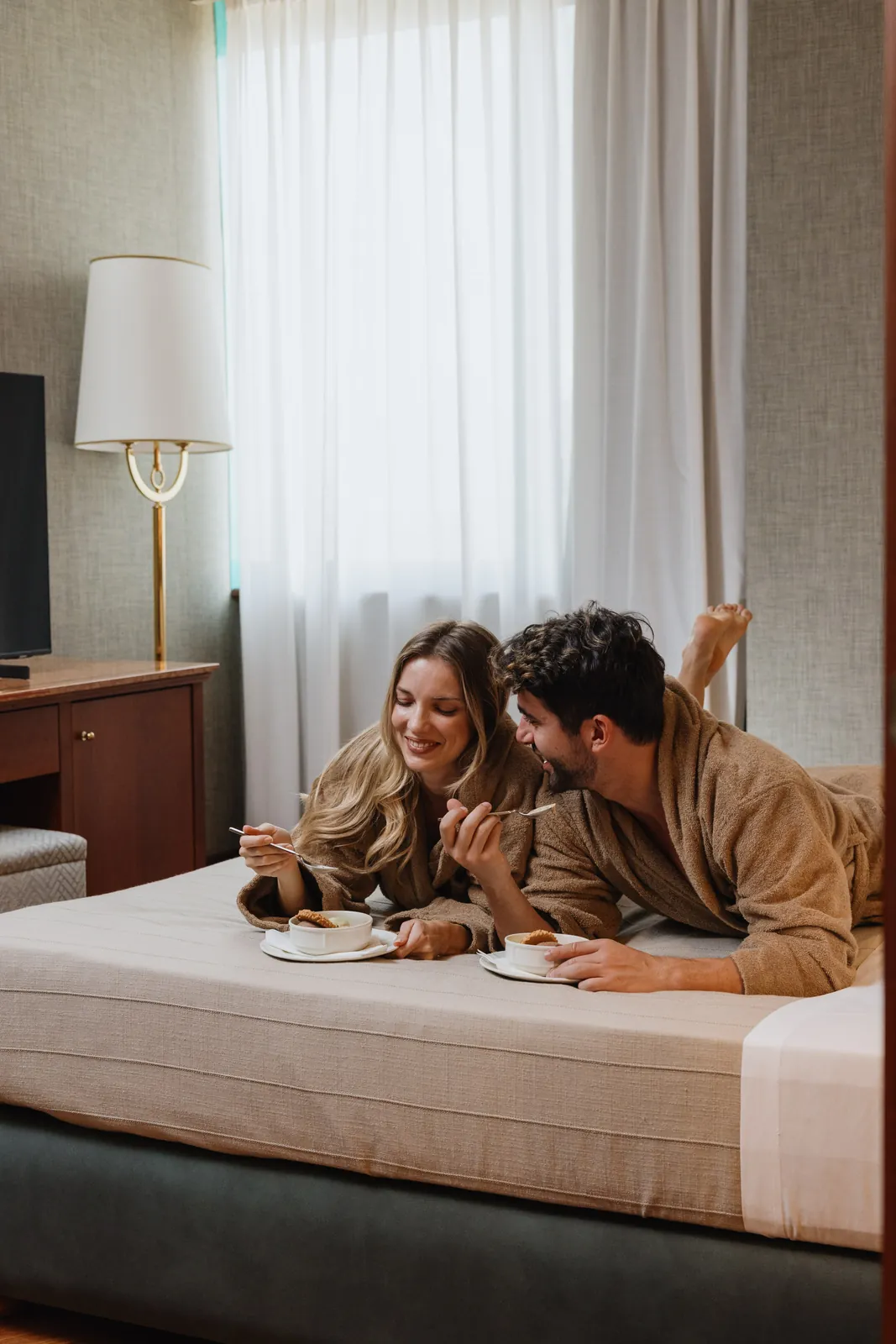 Ein süßer Moment im Zimmer